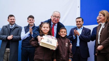 INAUGURARON EL NUEVO EDIFICIO DEL INSTITUTO SANTO CURA BROCHERO EN EL BARRIO ITAEMBÉ GUAZÚ DE POSADAS imagen-6