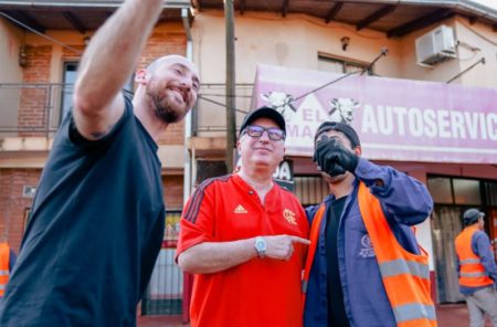 AVANZAN OBRAS VIALES EN EL BARRIO TRES ESQUINAS DE OBERÁ Y HABILITAN EL TRÁNSITO imagen-16