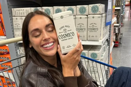 Influencer estadounidense lanzó su propia marca de yerba y dividió a las redes imagen-13