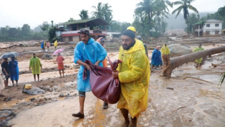 Deslizamientos de tierra en Kerala, India, dejan decenas de muertos y cientos de damnificados imagen-8