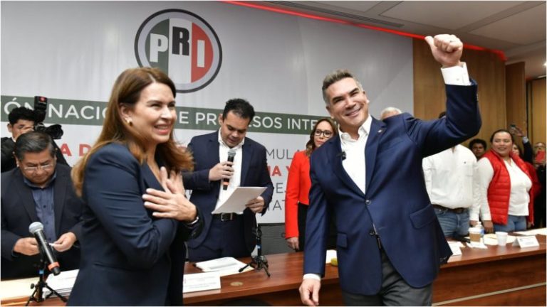 Carolina Viggiano defendió su trabajo con Alito Moreno en el PRI: “Los exgobernadores no quisieron ser oposición, él sí” imagen-4