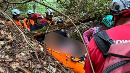 El “milagroso” rescate de un hombre que pasó 12 días sin comida en unas montañas de Kentucky en Estados Unidos imagen-8