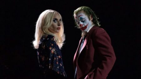 Joaquin Phoenix contó que Lady Gaga escupió su café al escucharlo cantar por primera vez en “Joker 2″ imagen-6