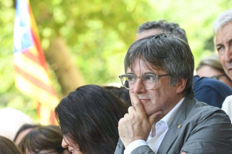 Puigdemont se reafirma en su decisión de ir a un debate de investidura: "Estaré en el Parlament" imagen-4