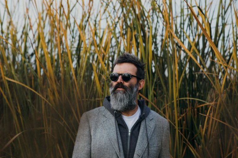 Mark Everett, de Eels: la operación a corazón abierto, la teoría de su padre que aprovecha Marvel y el lugar de su música en Shrek imagen-4