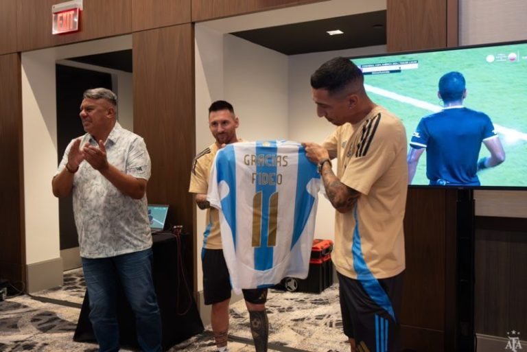 La Selección Argentina despidió a Ángel Di María con regalos y muchas emociones imagen-3