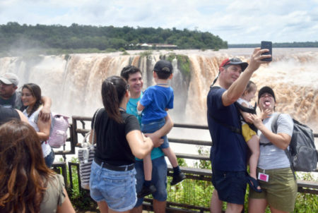 Iguazú entre los 5 destinos más buscados para las vacaciones de invierno imagen-13