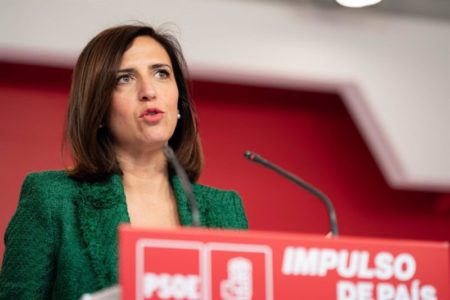 Esther Peña (PSOE) prevé que el futuro del PP pasa por los juzgados: "La corrupción les estalla como la ruptura con Vox" imagen-10