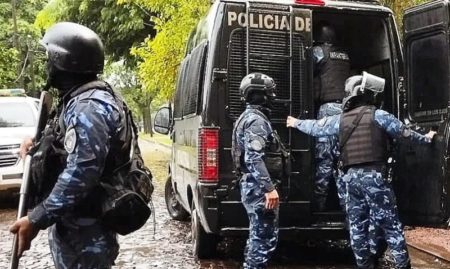 Detuvieron a otro policía federal por el robo a una familia de Garupá imagen-12