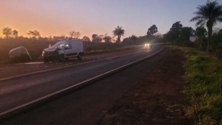 Un vehículo chocó de frente con una ambulancia en la Ruta Provincial 103 imagen-16