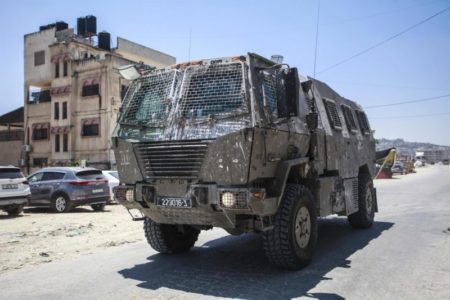 Muere un palestino por disparos de militares israelíes durante una operación en Cisjordania imagen-6