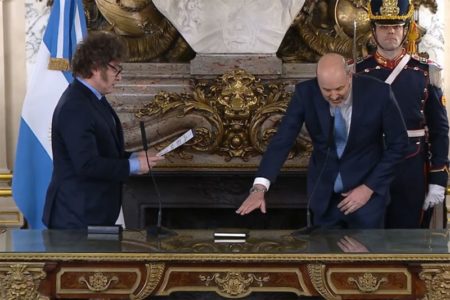 Milei tomó juramento a Sturzenegger, que asumió como nuevo ministro imagen-10