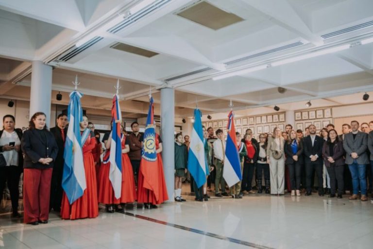 Se conmemoró el 9no aniversario de la creación de la Bandera de Posadas imagen-4