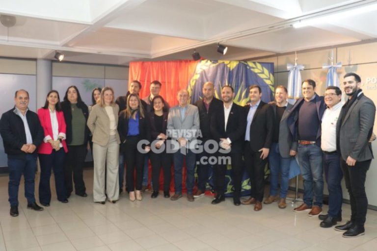 Aniversario de la bandera de Posadas: “Es un emblema que nos identifica y representa”, destacó Stelatto imagen-4