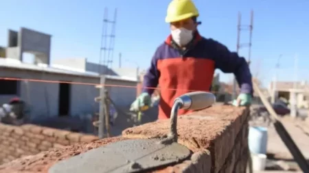 Cuánto cobra un albañil en agosto de 2024: tarifa por día, zona y hora imagen-11