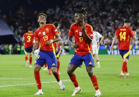 Atractivos partidos definen los primeros semifinalistas de la Eurocopa imagen-8