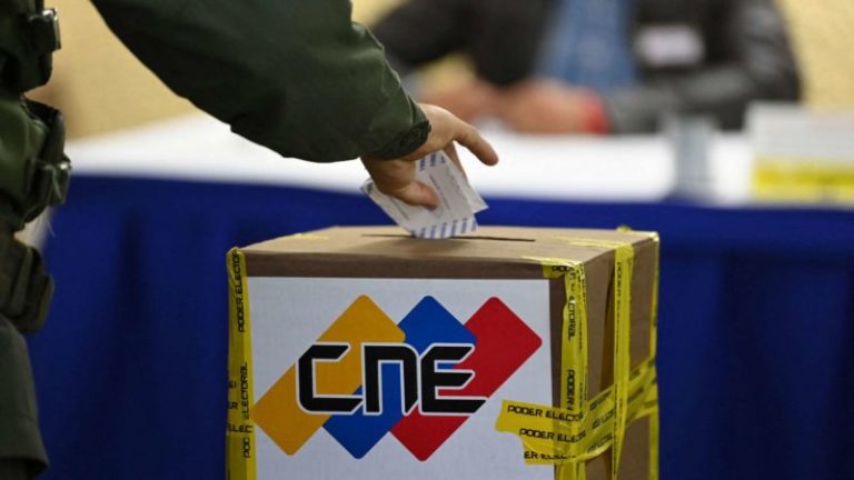 Elecciones presidenciales en Venezuela: abre el colegio electoral de Madrid imagen-5