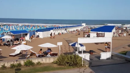 Verano 2025: alquilar una carpa en Mar del Plata ya cuesta $3 millones imagen-14