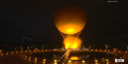 Con una impactante apertura de casi 4 horas, comenzaron los JJOO en París: 6.500 atletas desfilaron sobre el río Sena imagen-7