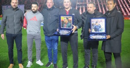 Homenaje de Argentinos para Lorenzo y el Bocha Batista imagen-16