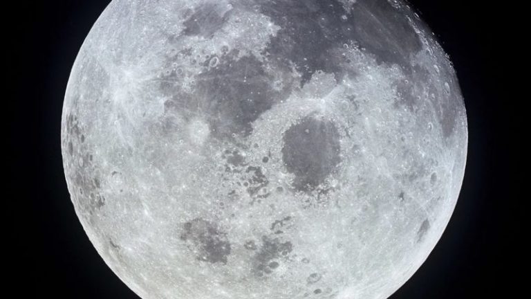 Día Internacional de la Luna: explora el satélite de la Tierra a través de cinco datos fascinantes imagen-4