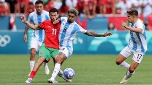 Papelón olímpico | El VAR le anuló un gol a Medina y Argentina cayó ante Marruecos por 2 a 1 en su debut imagen-16