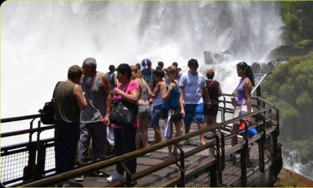 Las reservas hoteleras para el receso invernal superan el 80% en Iguazú y Posadas imagen-9