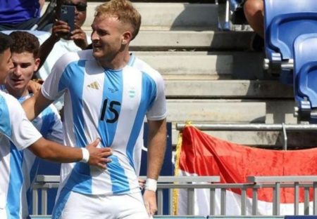 Argentina le ganó a Irak y se ilusiona con pasar de fase en los Juegos Olímpicos imagen-11