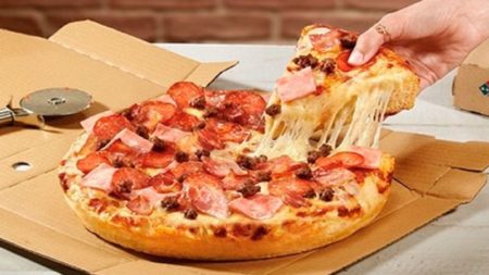 Un pedido al Domino's Pizza hizo que se encontrase a una pareja que robó casi dos millones de dólares imagen-11