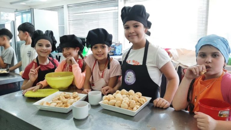 CURSOS DE FORMACIÓN EN GASTRONOMÍA EN EL SOBERBIO  BRINDAN CAPACITACIÓN A 90 NIÑOS DE LA LOCALIDAD imagen-4