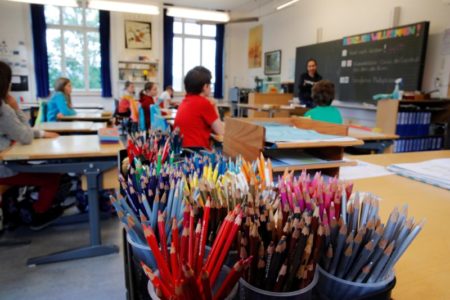 Una madre de Suiza deberá pagar una multa de 1.046 euros por irse de vacaciones con su hija y hacer que faltase una semana en el colegio imagen-9