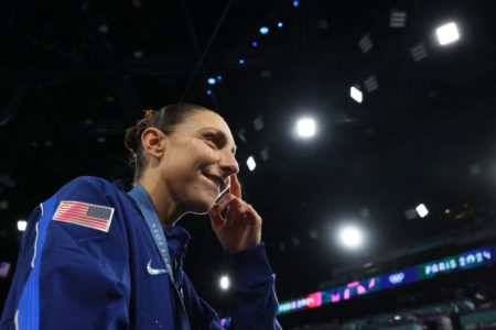 Diana Taurasi para la historia: seis oros olímpico para la mítica estrella del básquet que se siente “tan argentina como estadounidense” imagen-14