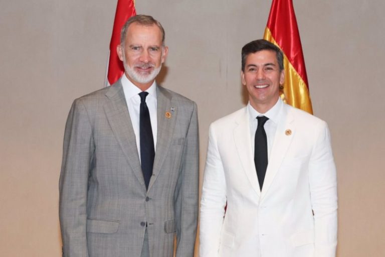 El Rey se reúne con el presidente de Paraguay en su viaje para asistir a la toma de posesión de Luis Abinader imagen-4