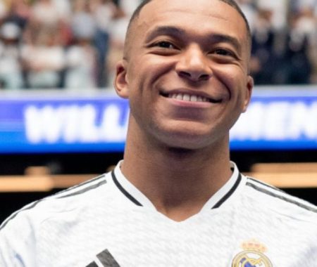 ¿Inspirados en la 'Falcam'? Mbappé será seguido por cámara en debut imagen-7