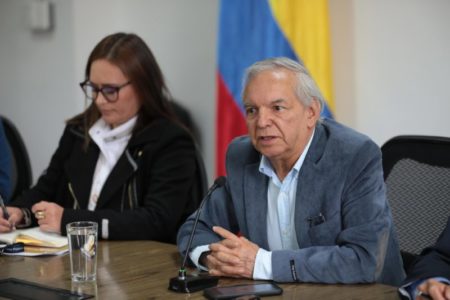 Ministerio de Hacienda confirmó que los colombianos ya sacaron millonario presupuesto para pagar deuda del Gobierno imagen-7