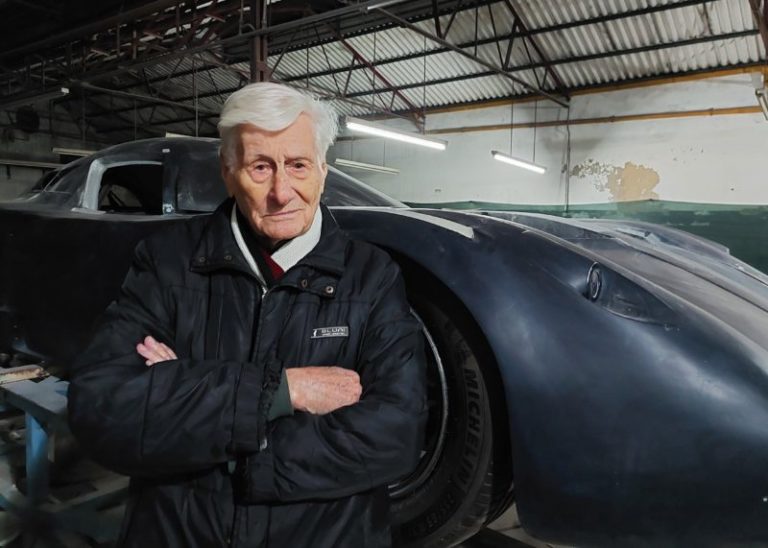 El diseñador argentino de autos premiado a nivel mundial que sigue trabajando a los 88 años en un proyecto revolucionario imagen-4