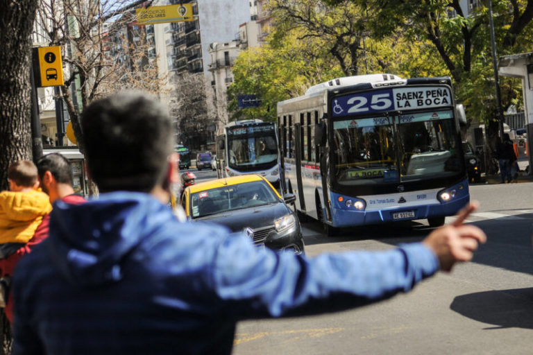 El encono de Milei con PBA y CABA golpea los bolsillos de los pasajeros imagen-4