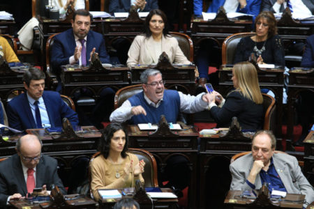 El Gobierno se expone a una doble derrota en el Congreso imagen-7