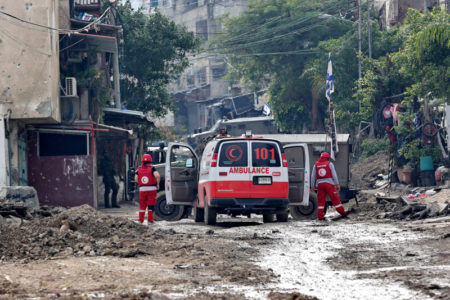 Cuatro miembros de Hamas y un miembro de las Brigadas Al-Quds murieron en un ataque aéreo israelí en la Ribera Occidental imagen-16