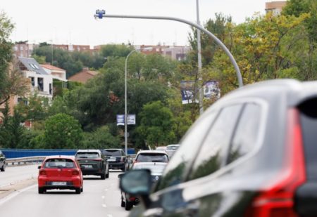 El nuevo radar de tramo de la DGT que ya funciona en una autovía de España: vigila más de seis kilómetros imagen-13