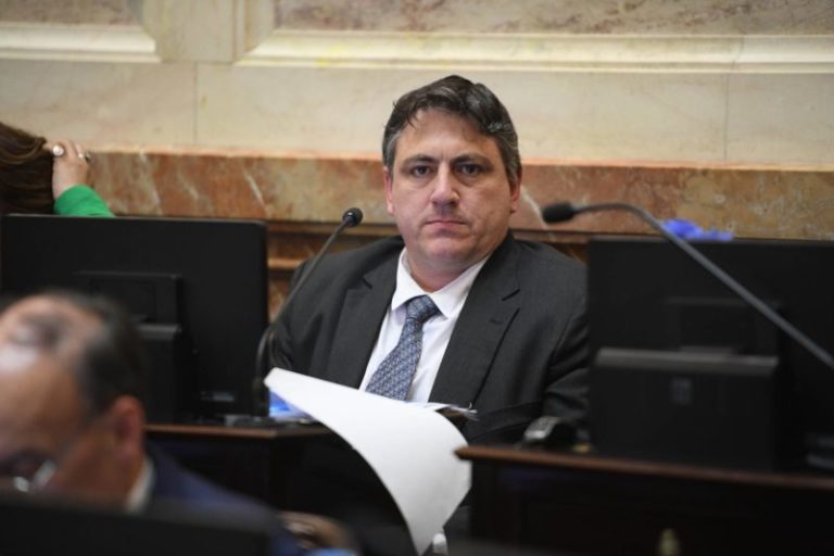 Echaron al senador Francisco Paoltroni del bloque de La Libertad Avanza imagen-3