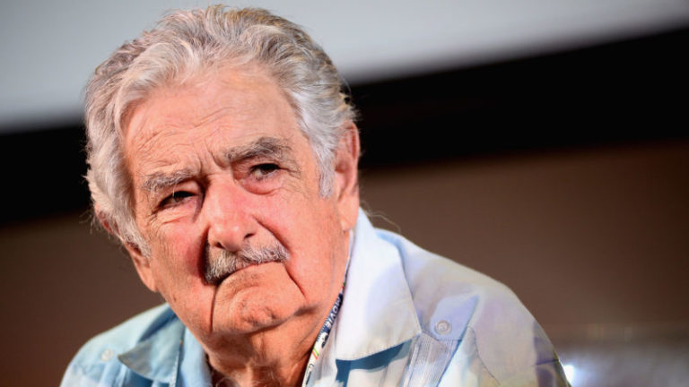 Jose "Pepe" Mujica, hospitalizado para continuar el tratamiento contra el cáncer imagen-4