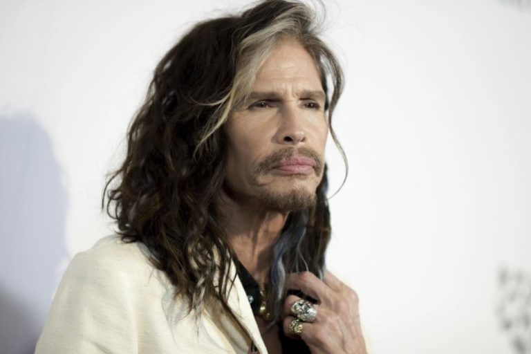 Aerosmith se despide de las presentaciones en vivo debido a un problema de salud de Steven Tyler imagen-4