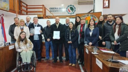 El Concejo Deliberante aprobó la adhesión del Municipio a la Ley Provincial VI – N.° 341- que declara a Oberá “Capital Provincial de la Paz” imagen-14