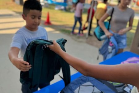 Regreso a clases en California: fecha y hora en las que te darán gratis mochilas, útiles escolares y cortes de pelo imagen-7