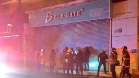 Reportan Incendio en bodega comercial en colonia Centro imagen-9