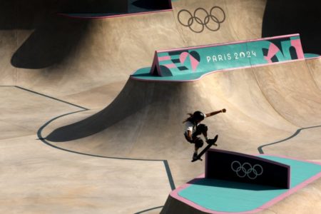 Juegos Olímpicos París 2024: la foto distinta del día, una pintura urbana de claroscuros en el skateboarding imagen-14