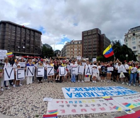 Venezolanos en Bilbao denuncian el "fraude electoral" y piden a la comunidad internacional "no hacer la vista gorda" imagen-10