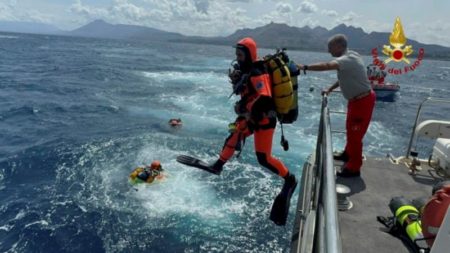 Mike Lynch y Jonathan Bloomer, de Morgan Stanley, desaparecen tras hundirse un yate de lujo frente a Sicilia imagen-14