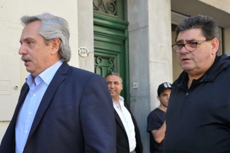 Piden revisar el teléfono de Alberto Fernández para buscar pruebas en el caso de los seguros imagen-7